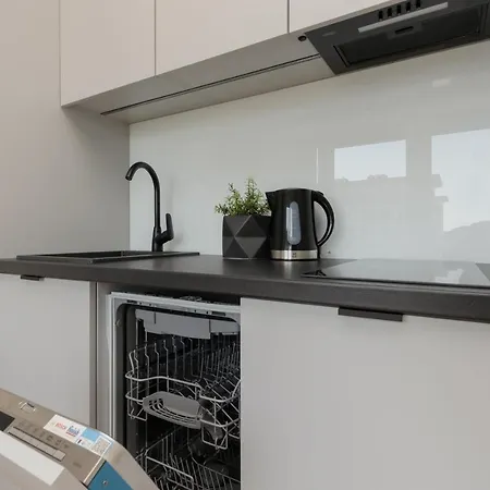 Apartamento Amazing Spacious In Center By Renters