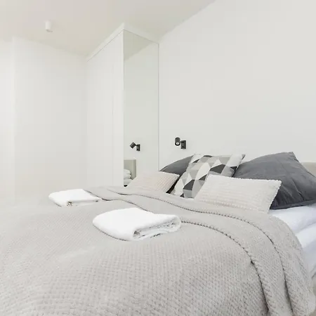 Amazing Spacious In Center By Renters * Varsovie