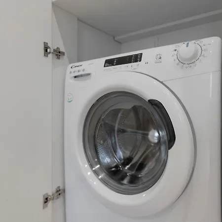 Amazing Spacious In Center By Renters Apartamento *