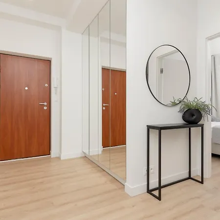 Amazing Spacious In Center By Renters * Varsovie