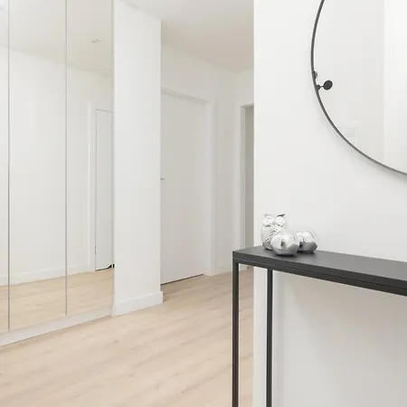 Amazing Spacious In Center By Renters Appartement